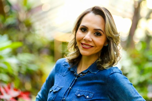 ivian Cristina Barbosa, jornalista e coach de vida saudável, com foco no emagrecimento